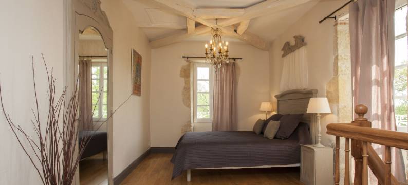 布鲁哈思魅力宅邸酒店(Maison d'hôtes de Charme les Bruhasses)图片