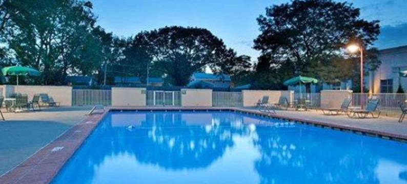 乔利埃特凯隆酒店及会议中心(Clarion Hotel & Convention Center Joliet)图片