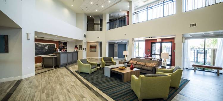 亚利桑那州坦佩/凤凰城机场欢朋酒店(Hampton Inn & Suites Tempe/Phoenix Airport)图片