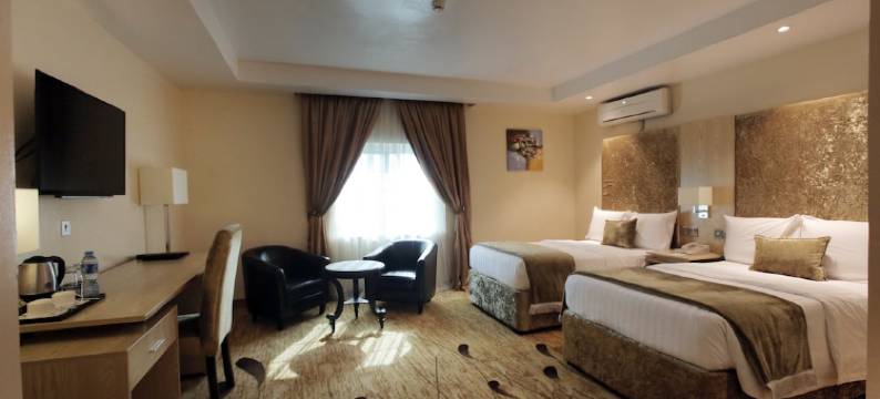 艾威斯波恩酒店(Bon Hotel Elvis)图片