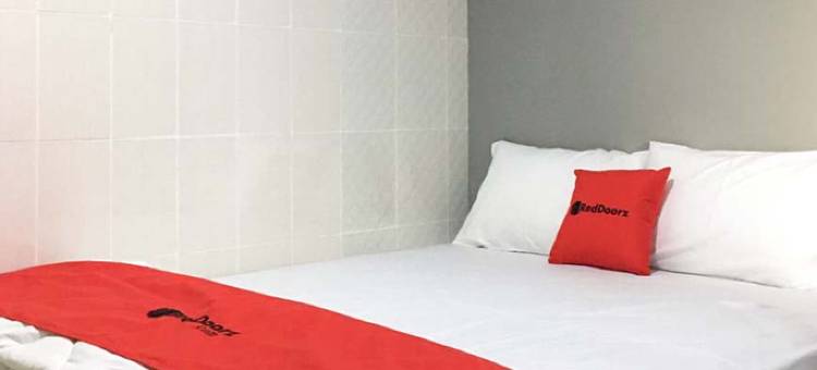 红多兹酒店@泗水西特拉兰(RedDoorz @ Citraland Surabaya)图片