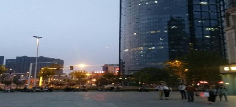 博圆假日酒店(郑州中原福塔经北六路店)图片