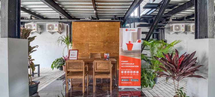 红多兹伊斯兰酒店-巴巴丹巴鲁贾卡尔(RedDoorz Syariah @ Babadan Baru Jakal)图片