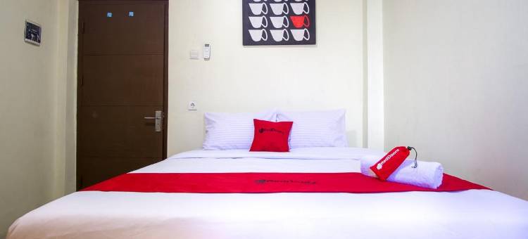 红多兹酒店-近特尔纳特城市公园(RedDoorz Near Taman Kota Ternate)图片