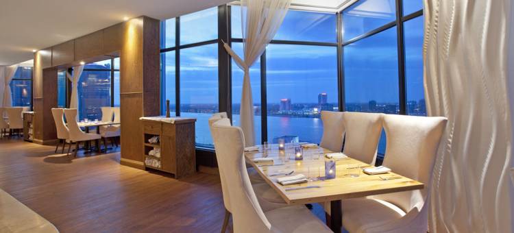 底特律庞恰特雷恩堡温德姆酒店(Fort Pontchartrain Detroit, a Wyndham Hotel)图片