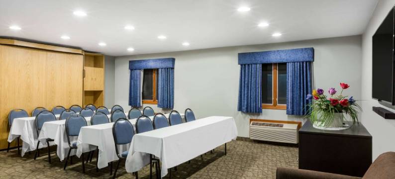 佩拉呗盟套房酒店(Baymont by Wyndham Pella)图片