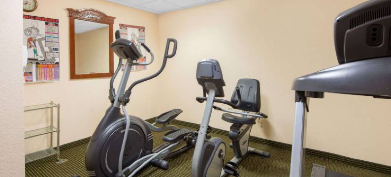 沙利文戴斯酒店(Days Inn by Wyndham Sullivan)图片