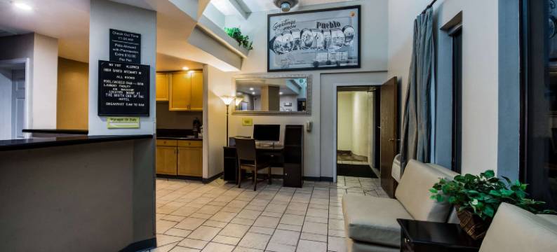 普韦布洛温德姆速8酒店(Super 8 by Wyndham Pueblo)图片