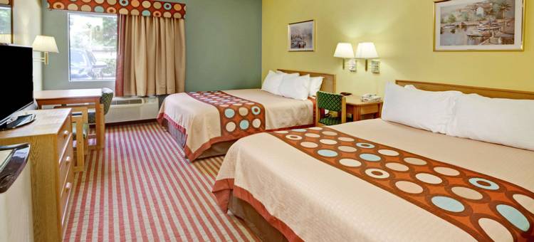 帕萨迪纳温德姆速8酒店(Super 8 by Wyndham Pasadena)图片