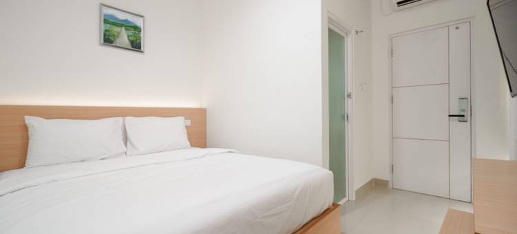 加丁瑟蓬酒店-靠近佩尔西塔体育场红伙伴(Gading Serpong Hotel Near Stadion Persita Redpartner)图片