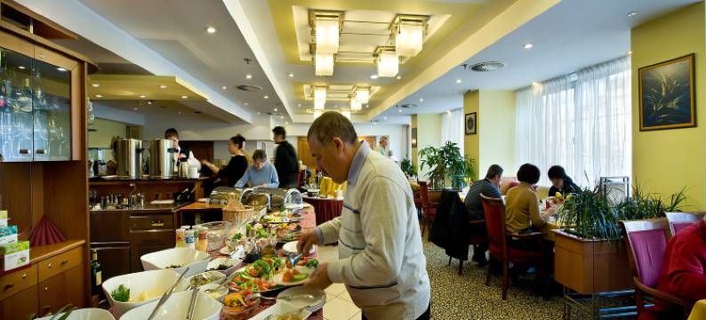 布拉格市中心温德姆华美达酒店(Ramada by Wyndham Prague City Centre)图片