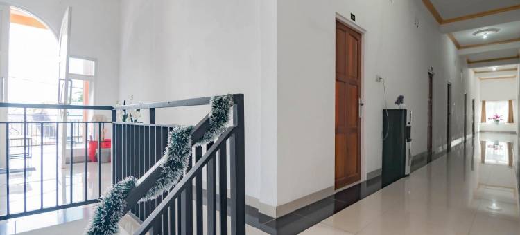 红门优选酒店-帕朗卡拉亚大环岛-由红门酒店管理(Urbanview Hotel Bundaran Besar Palangkaraya by RedDoorz)图片