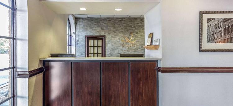 福赛斯凯艺酒店，近乔治亚州公共安全培训中心(Quality Inn Forsyth Near GA Public Safety Training Center)图片