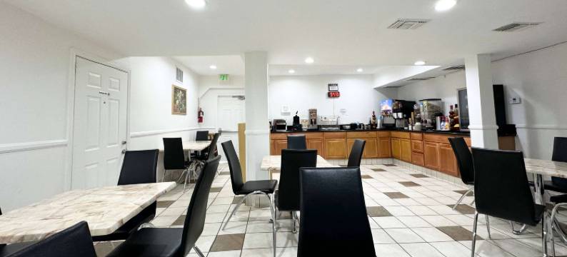 圣迭戈机场华美达酒店(Ramada by Wyndham San Diego Airport)图片