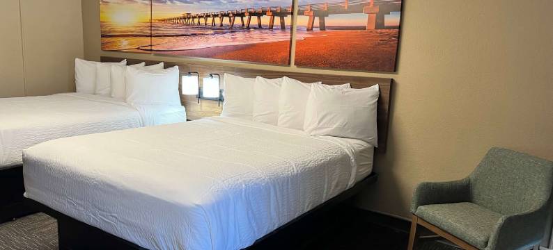 门罗戴斯酒店(Days Inn by Wyndham Monroe NC)图片