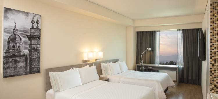 莫雷利亚阿尔托萨诺嘉年华酒店(Fiesta Inn Morelia Altozano)图片