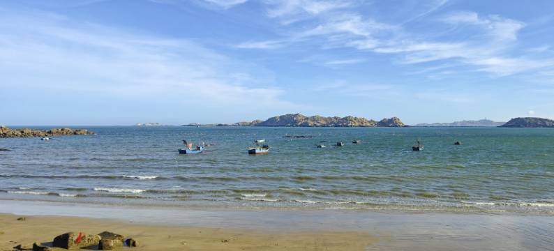 平潭海边石上客栈图片