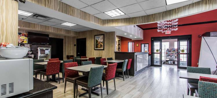 舒适套房酒店-费尔格朗斯西(Comfort Suites Fairgrounds West)图片