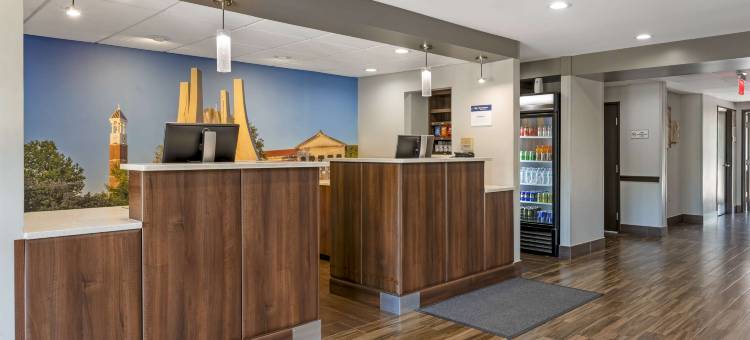 Best Western Plus Lafayette Hotel University Area图片