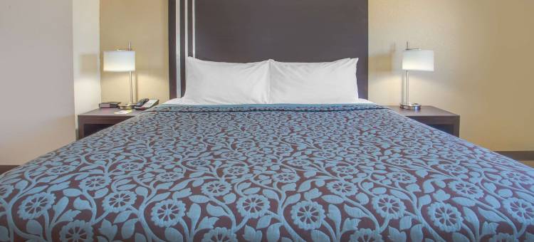 勒罗伊戴斯酒店-布卢明顿东南(Days Inn by Wyndham le Roy/Bloomington Southeast)图片