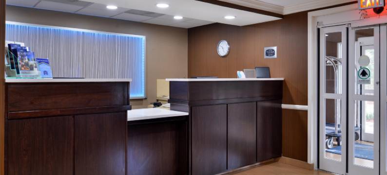 哈蒂斯堡万豪万枫套房酒店(Fairfield Inn & Suites Hattiesburg)图片