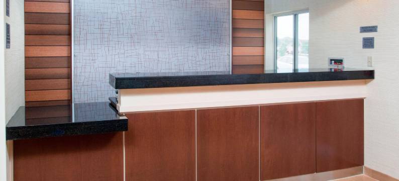 昆西万枫酒店及套房(Fairfield Inn & Suites Quincy)图片