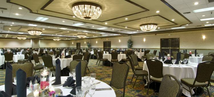 棕榈沙漠希尔顿安泊套房酒店(Embassy Suites by Hilton Palm Desert)图片