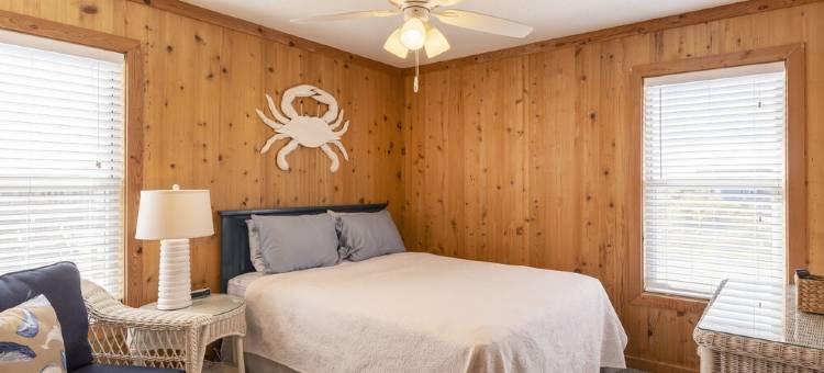 科罗拉海滨公寓大厦距海滩仅数步之遥-可住6人(Corolla Oceanside Condo Just Steps from the Beach - Sleeps 6)图片