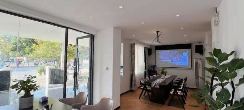 深圳较场尾柒月南风客栈图片