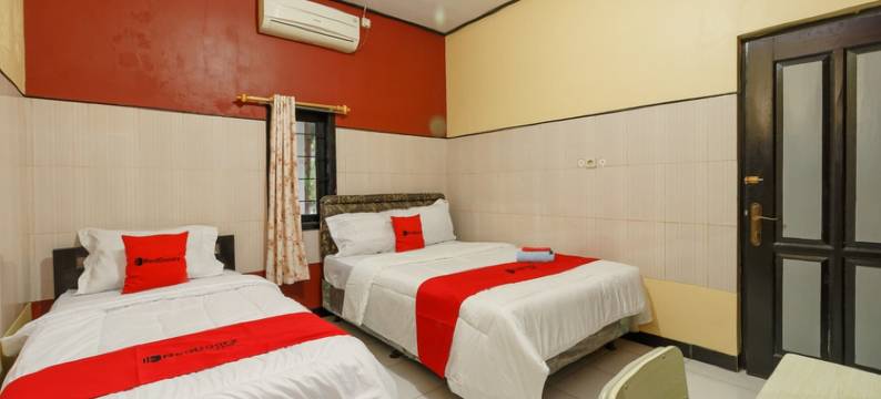 RedDoorz Syariah Near Ciledug Station图片