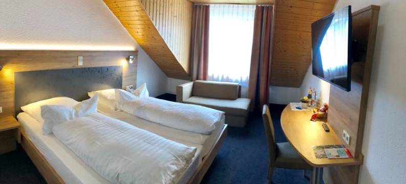 希特迪普托普酒店(Hotel Hirt)图片