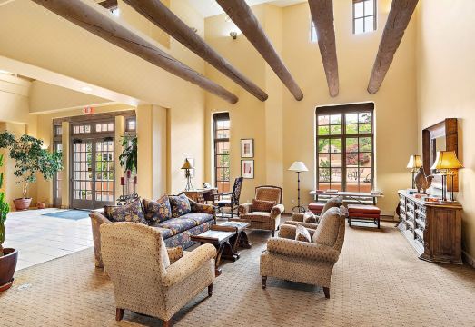 Quail Run Hotel Overview