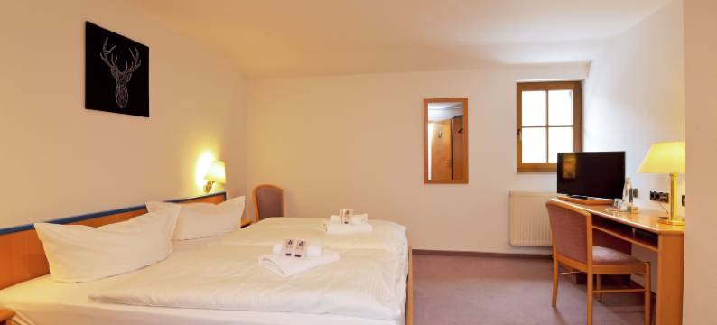 迪斯特尔霍夫乡村酒店带谷仓咖啡馆(Landhotel der Distelhof Mit Scheunencafe)图片