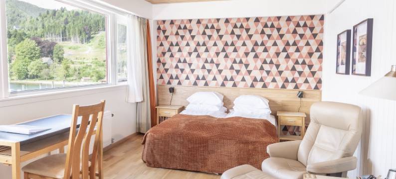 拉维克菲尤尔德酒店(Lavik Fjord Hotel & Apartments)图片