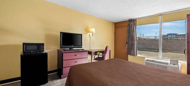 罗德威酒店 门罗(Rodeway Inn)图片