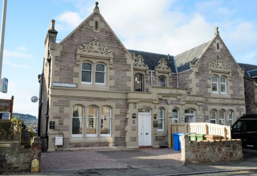 Ardconnel Court Apartments Hotel Overview