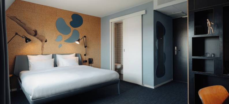 提尔站意识酒店(Conscious Hotel the Tire Station)图片