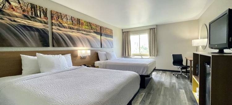 哥伦布戴斯酒店(Days Inn by Wyndham Columbus IN)图片