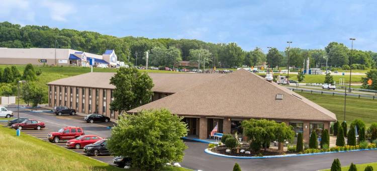 兰开斯特呗盟套房酒店(Baymont by Wyndham Lancaster)图片