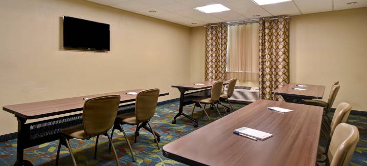 Candlewood Suites 圣克莱尔斯维尔 by IHG(Candlewood Suites ST. Clairsville-Wheeling Area)图片