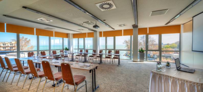 健康及商务游艇酒店(Hotel Yacht Wellness & Business)图片