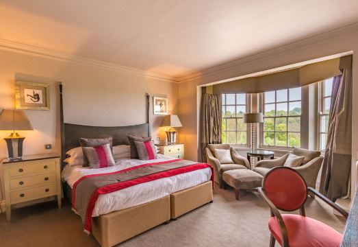 Wood Hall Hotel & SpaHotel Overview