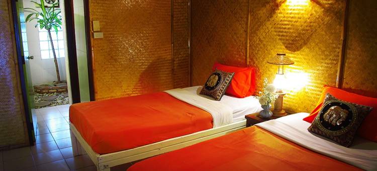 阿雷亚普雷度假村(Areeya Phuree Resort Thaton)图片