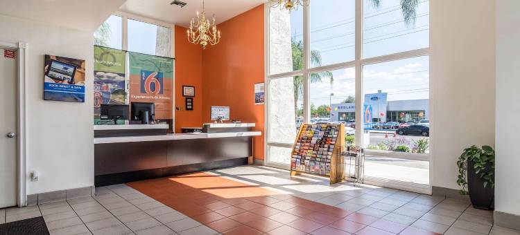 雷德兰兹6号汽车旅馆(Motel 6 Redlands, CA)图片