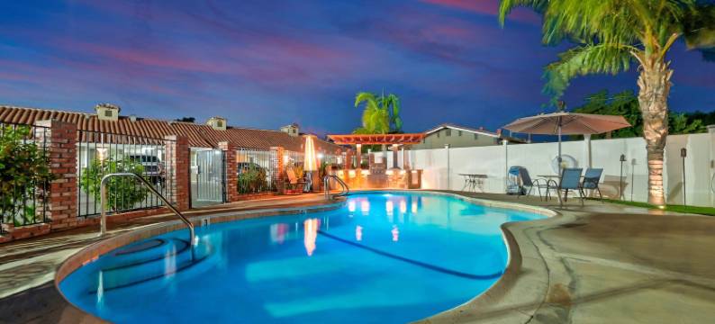 旅行者酒店(Traveler's Inn Williams, CA Modern Renovated Hotel)图片