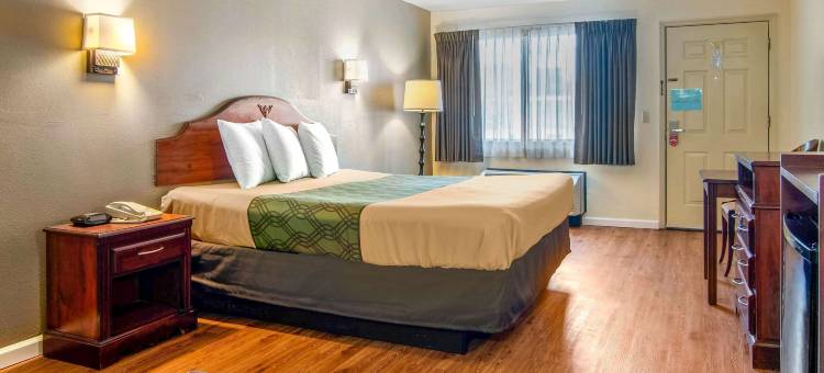 伊克诺套房酒店(Econo Lodge Inn & Suites)图片