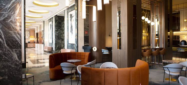 西班牙广场RIU酒店(Riu Plaza España)图片