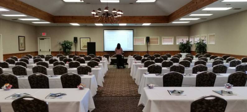 坎布里亚酒店(Cambria Pines Lodge)图片