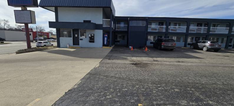 里奇蒙套房酒店(Richmond Inn and Suites)图片