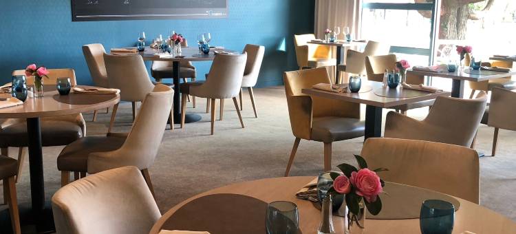 艾德奈维兹吕斯柯泰尔酒店(Hôtel Restaurant les Fontaines)图片